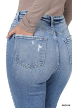 Load image into Gallery viewer, Super High Rise Raw Edge Cuffed Denim
