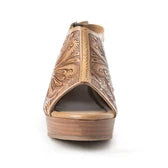 Load image into Gallery viewer, Mila's Trail Sandals In Brown