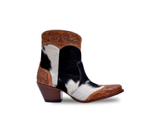 Load image into Gallery viewer, Silverado Hair-on Hide & Hand-tooled Boots