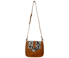 Load image into Gallery viewer, The Tyson Trail Leather Hairon Bag