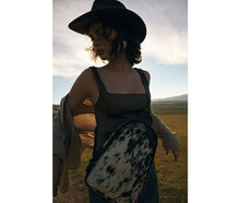 Load image into Gallery viewer, Marlon Mesa Sling Bag