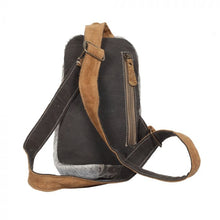 Load image into Gallery viewer, Top Zipper Fanny Pack