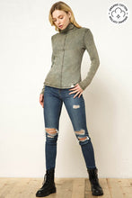 Load image into Gallery viewer, Organic Mineral Washed Turtle Neck
