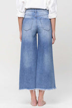Load image into Gallery viewer, SUPER HIGH RISE CROP WIDE LEG W FRAYED HEM
