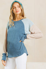 Load image into Gallery viewer, Contrast Teal Long Sleeve Shirt
