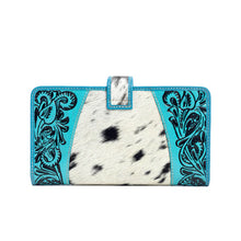 Load image into Gallery viewer, Las Mijitas Wallet
