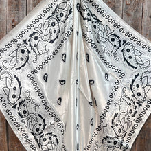 Load image into Gallery viewer, Cream &amp; Black Paisley Wild Rag
