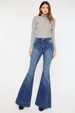 Load image into Gallery viewer, HIGH RISE SUPER FLARE JEANS
