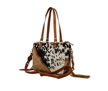 Load image into Gallery viewer, Laredo Hand-Tooled Concealed Carry Bag
