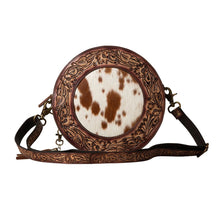 Load image into Gallery viewer, Classic Country Hand-Tooled Round Bag
