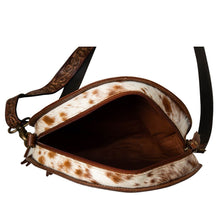 Load image into Gallery viewer, Classic Country Hand-Tooled Round Bag
