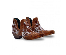Load image into Gallery viewer, Frisco Falls Hair-on Hide &amp; Hand-tooled Boots
