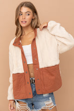 Load image into Gallery viewer, Sherpa Quilted Pocket Jacket
