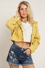 Load image into Gallery viewer, Cropped Denim Jacket
