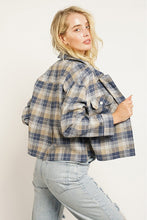 Load image into Gallery viewer, Cropped Plaid Jacket
