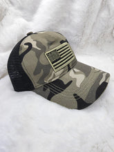 Load image into Gallery viewer, Unisex American Flag Hat
