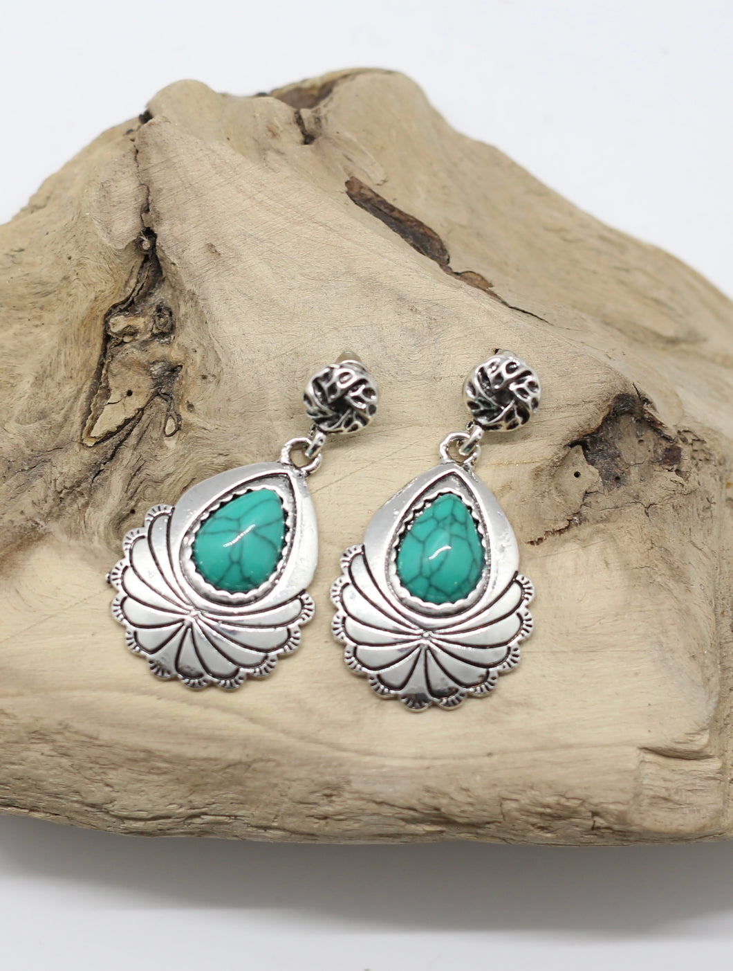 Western Style Floral Dangle Earrings