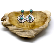 Load image into Gallery viewer, Western Style Dangle Earrings
