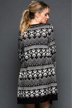 Load image into Gallery viewer, Tribal Print Cardigan
