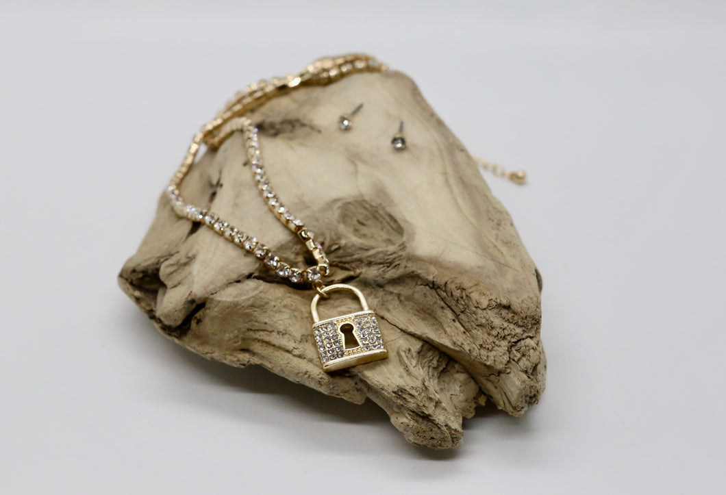 Lock choker and stud earrings