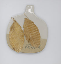 Load image into Gallery viewer, Lightweight Feather Earrings
