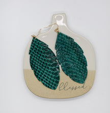 Load image into Gallery viewer, Lightweight Feather Earrings
