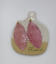 Load image into Gallery viewer, Lightweight Feather Earrings
