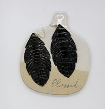 Load image into Gallery viewer, Lightweight Feather Earrings
