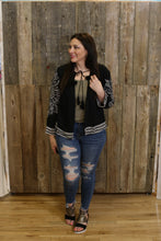 Load image into Gallery viewer, Angie Printed Cardigan
