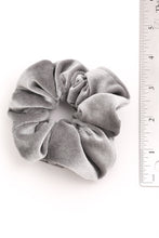 Load image into Gallery viewer, Velvet Hair Scrunchies
