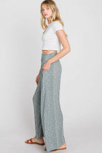 Load image into Gallery viewer, Print Smocked Waist Wide Leg Pants
