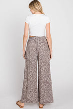 Load image into Gallery viewer, Floral Print Smocked Waist Wide Leg Pants
