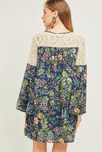 Load image into Gallery viewer, Floral Print Shift Dress
