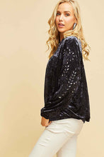 Load image into Gallery viewer, Crushed Velvet Jacket
