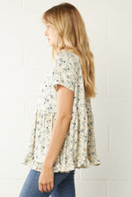 Load image into Gallery viewer, Floral Print Round Neck Shirt
