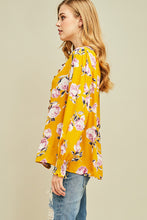 Load image into Gallery viewer, Floral V-Neck Button-Up Top

