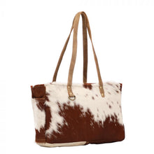 Load image into Gallery viewer, Fawn &amp; White Hairon Small Bag
