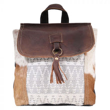 Load image into Gallery viewer, Hanging Buckle Backpack Bag
