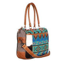 Load image into Gallery viewer, Foxy Messenger Bag
