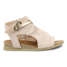 Load image into Gallery viewer, Boxie Sandals
